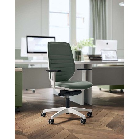 Q3 Okay Chair - Fully Upholstered with Adjustable Armrests