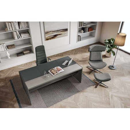 Q9 Evo Executive Desk – Timeless Design with Modern Elegance