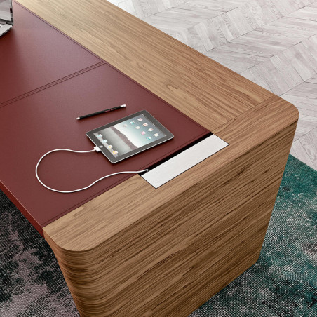 Q10 Executive Desk with Return - 18mm Veneered Desktop