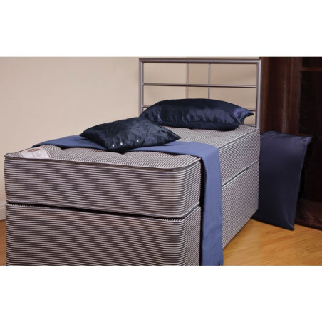 Bonnisen Bed Set