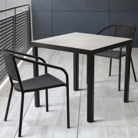 Ubra Table