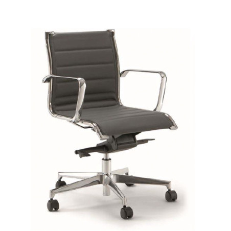 Q1 Dekora Chair