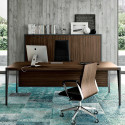 Q9 Executive Desk