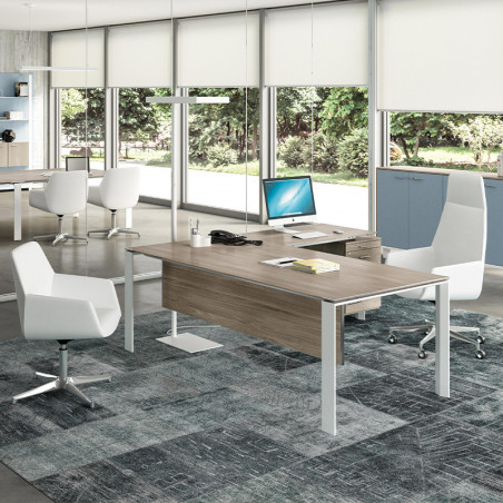 Q7 Executive Desk